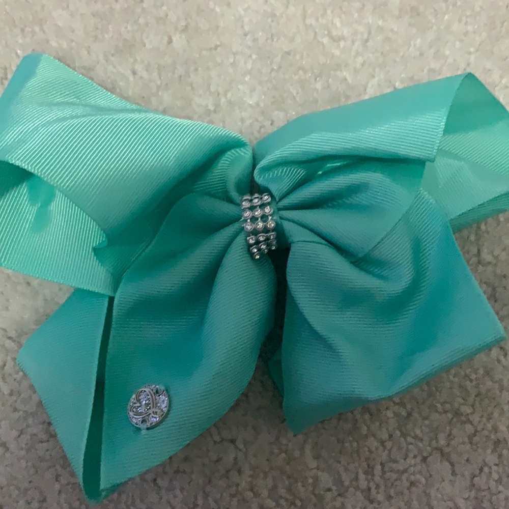 JoJo bow